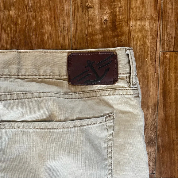 DOCKERS Men’s Tan Jeans Straight Fit Size 34x34 - Picture 2 of 10